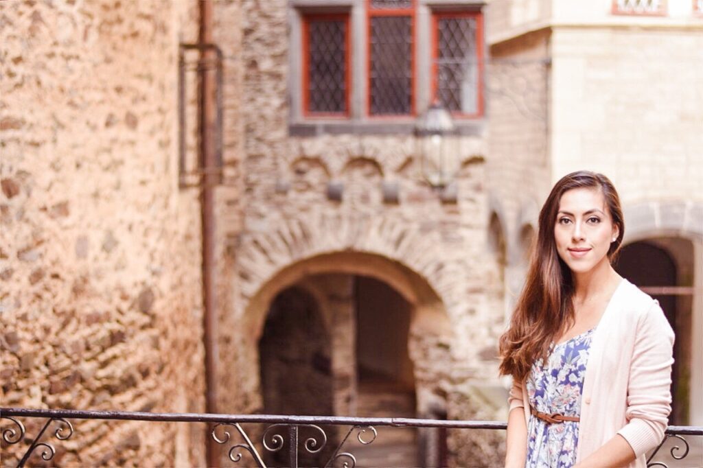 parisandjune.com/abrilstory
